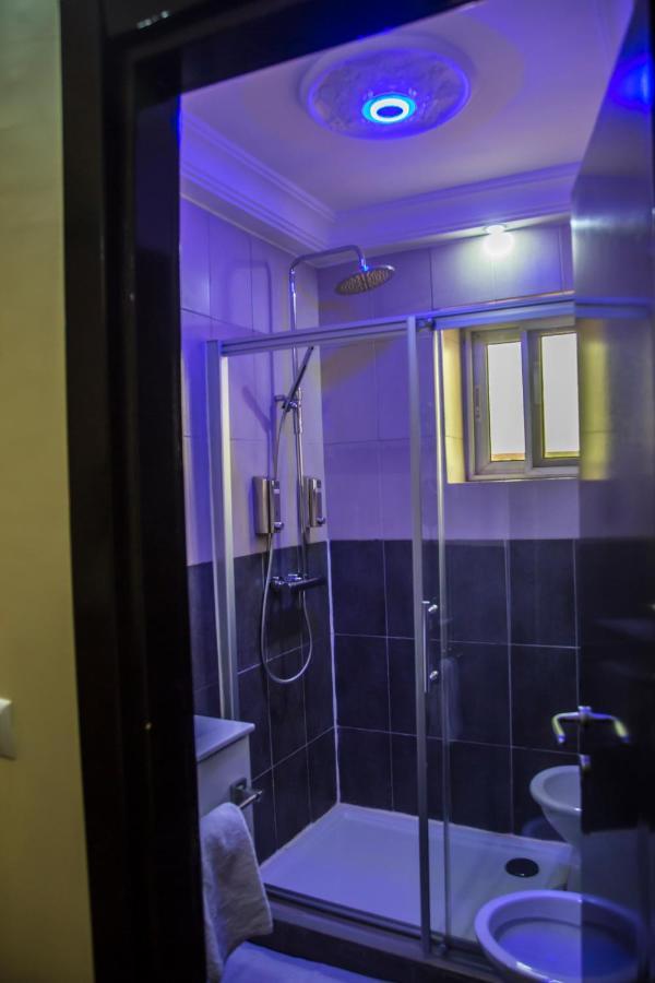 ניאמיי Hotel Univers 3 Aeroport Luxe מראה חיצוני תמונה